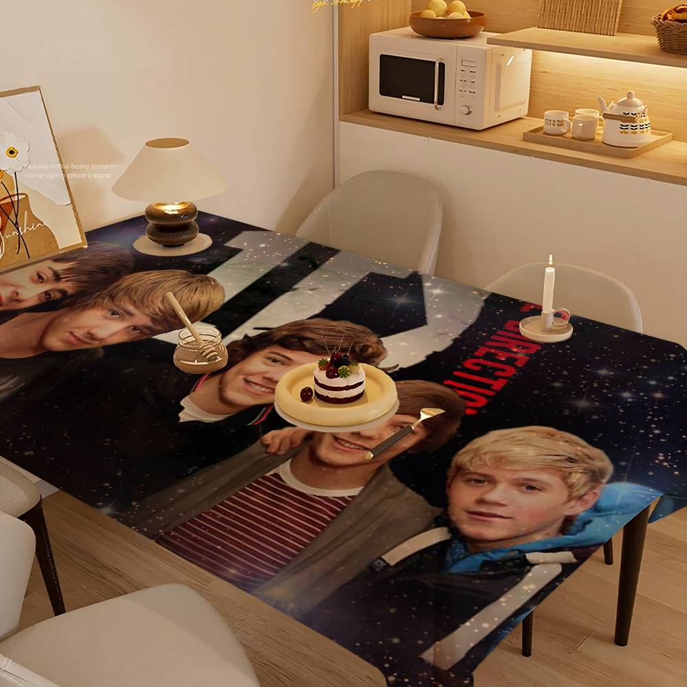 O-One D-Direction Band Tablecl - огляд і ціна Home Textiles Direct